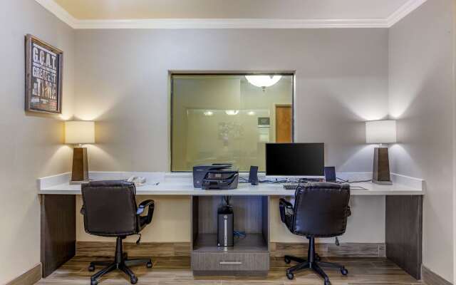 Sleep Inn & Suites Hewitt - South Waco