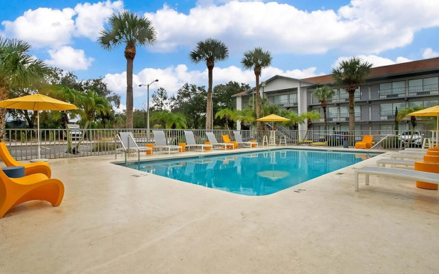 Home 1 Suites Extended Stay - Kissimmee