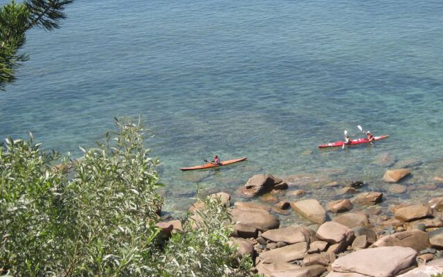 Magnetic Retreat Holiday Units