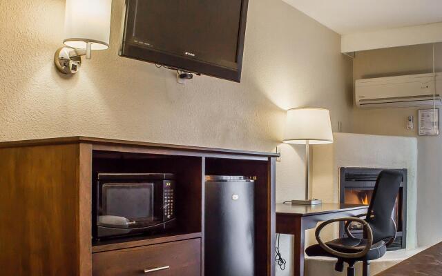 Arroyo Pinion Hotel, Ascend Hotel Collection