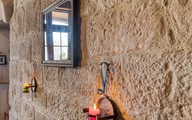 Quiant Holiday Home in Azille With Terrace