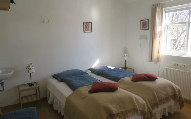 Meyjarskemman Farm Stay