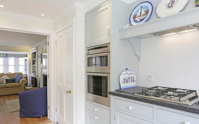 Restful Holiday Home in Aldeburgh With Garden