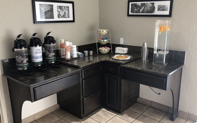 Quality Inn & Suites Meridian - West Boise