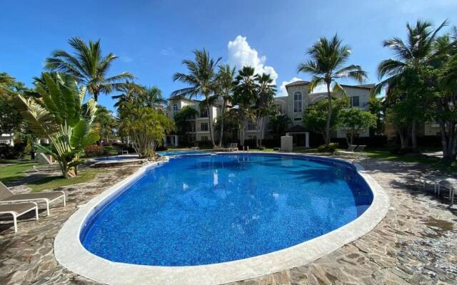 2 Rooms, 4 Beds, Pool, 5min Beach White Sand