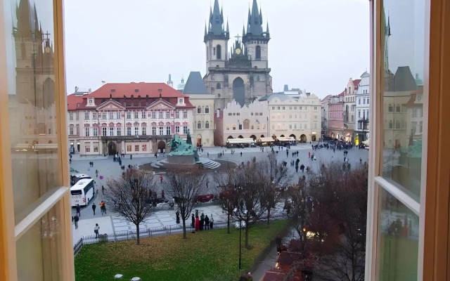 Old town square premium apartments