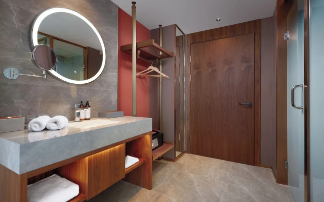 Model J Hotel Jakarta Soekarno Hatta Airport