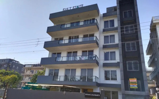 Saltstayz Select - Near Sohna Road City Center