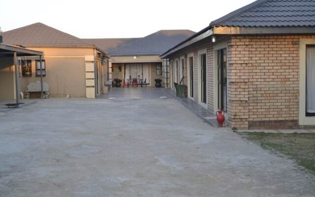 Thembisi Guesthouse