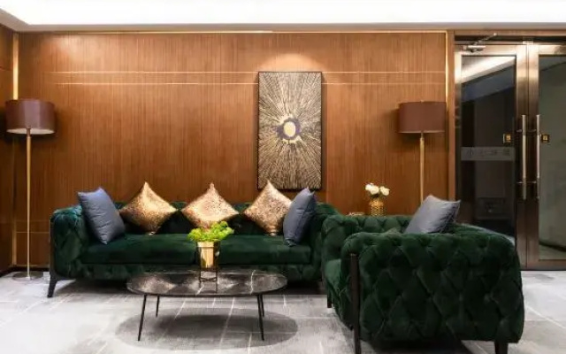 Yilong Anyun Hotel (Shenzhen International Convention and Exhibition Center Branch)