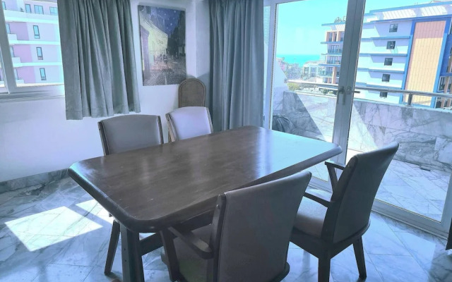 Large Apartment 401 jhr