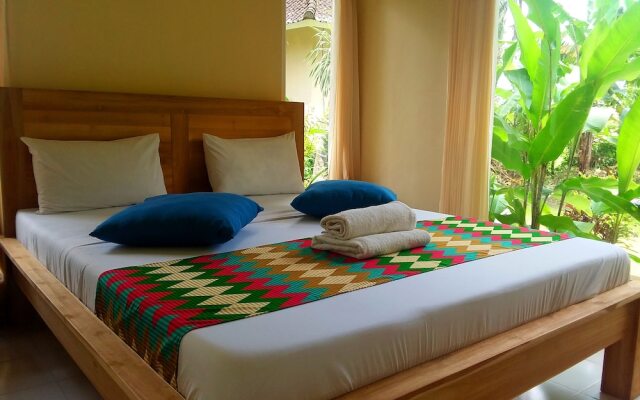 Tepi Sungai Guesthouse & Restaurant