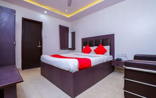 OYO 37667 Hotel Aashiana
