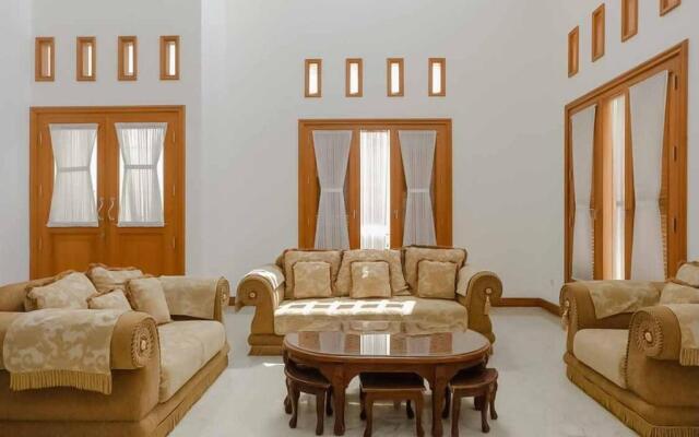 RedDoorz @ Daffi Araya