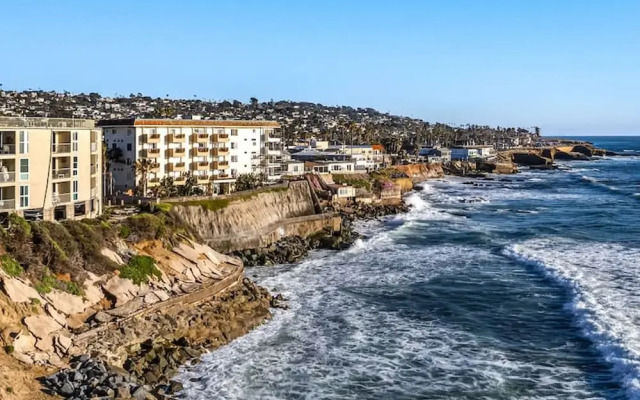Seaside Serenity With Ocean Views
