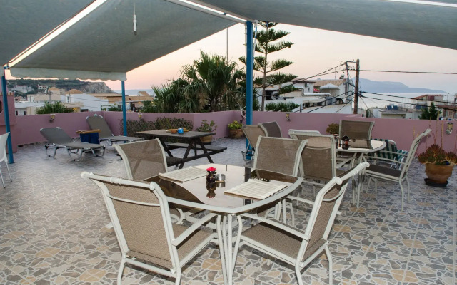 Yannis Pothoulakis Apartments