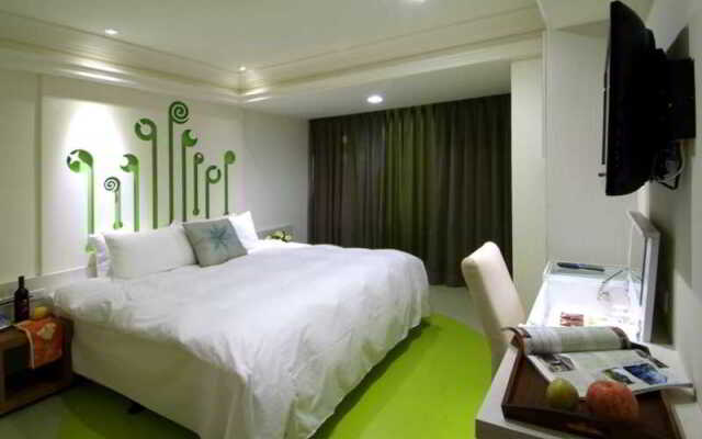 Honeydew Hotel