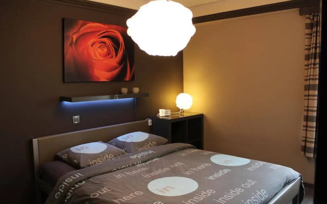 Hydro Palace - Stylish Charming Apartment With s