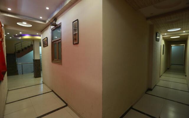 OYO 5688 Hotel Gagan Eco