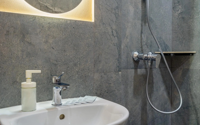 Good night (Гуд найт) на улице Кузнецова