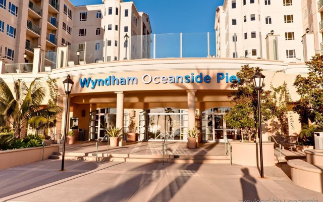 Club Wyndham Oceanside Pier
