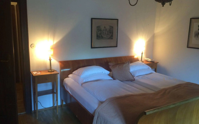 Der Schlosswirt zu Anif - Biedermeier-Hotel und Restaurant