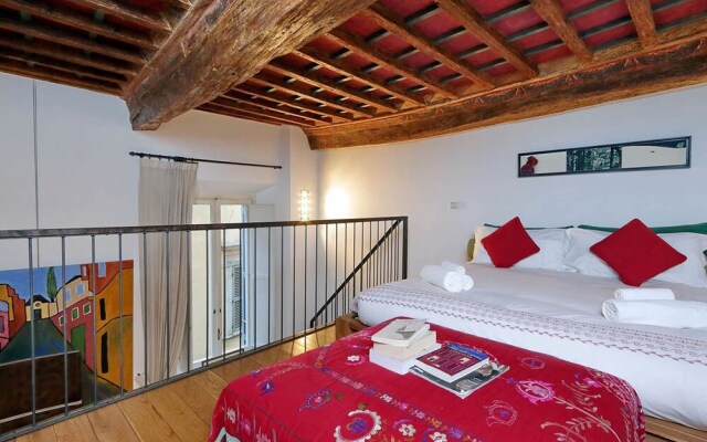 Navona Stylish Apartment