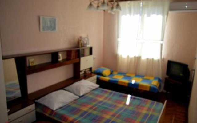 Guest House on Kabardinskaya 107