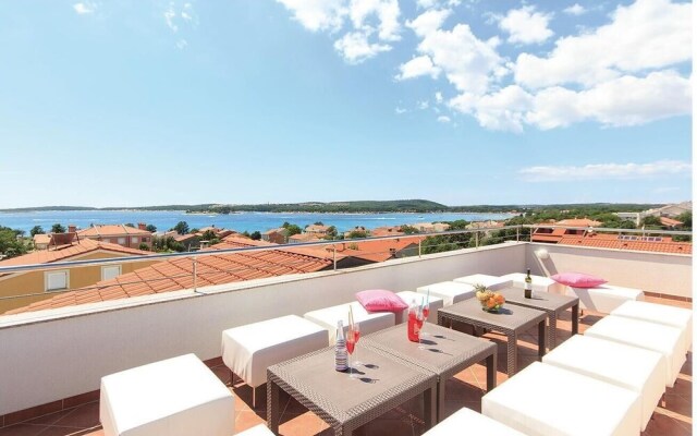 Amazing Home in Medulin With Wifi and 7 Bedrooms