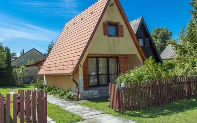 House Kamilla Balatonmariafurdo
