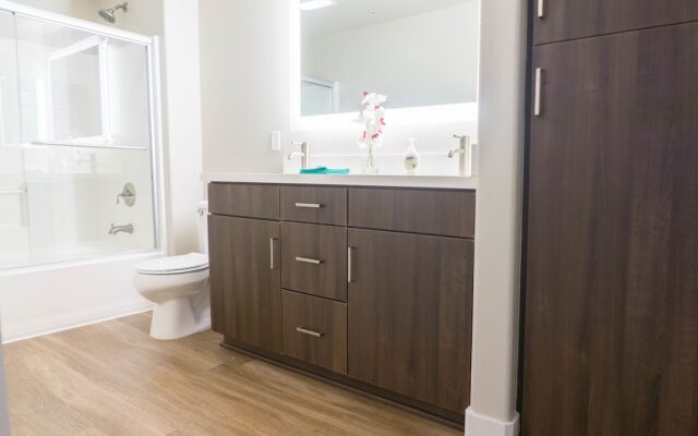 Glendon Apartments