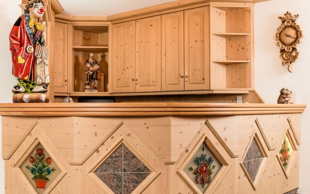 Garni Apartments Villa Gardena