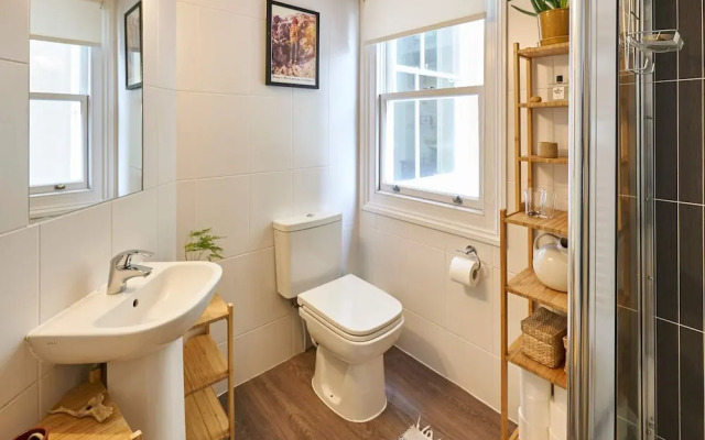 Host Stay Brunswick Place Flat