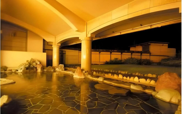 Royal Tainai Park Hotel