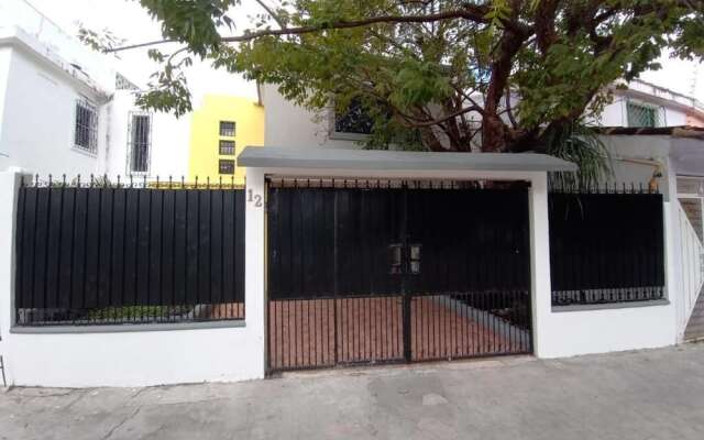 Las Palmas Hostal - Hostel