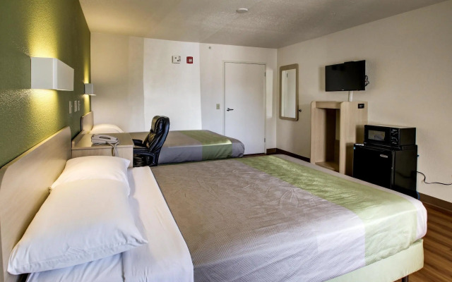 Motel 6-Ogden, UT - Riverdale