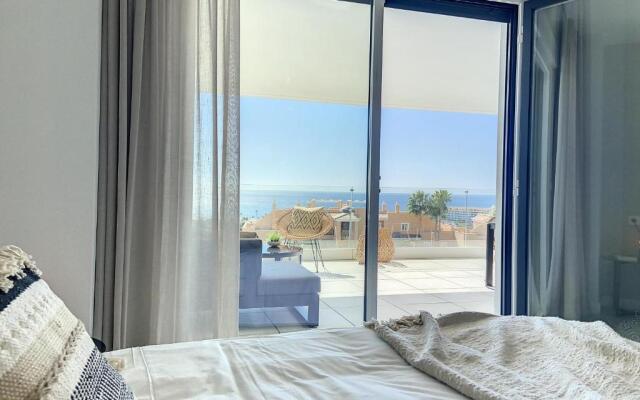 Via Celere 2331 Luxury Sea View Apartment