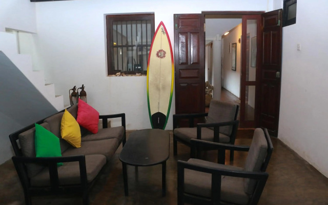 Curry Bowl Restaurant & Turtles Rest