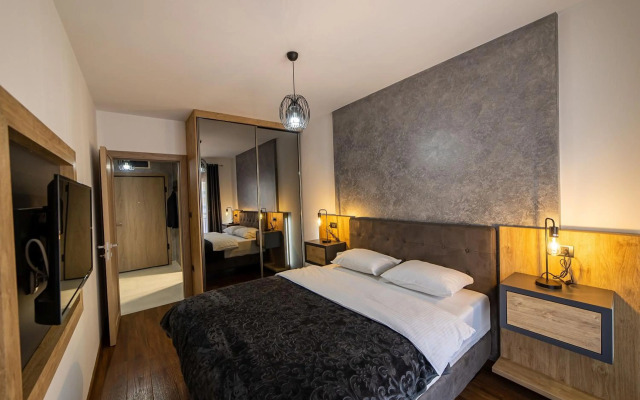 Apartments 28 Master Quart