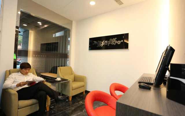 Chiayi Look Hotel