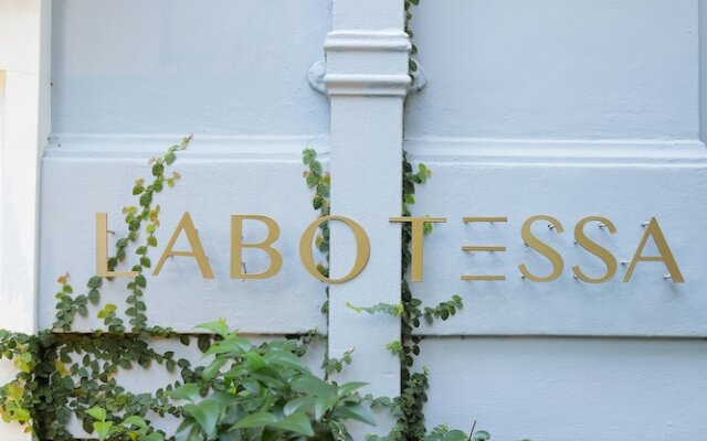 Labotessa Luxury Boutique Hotel