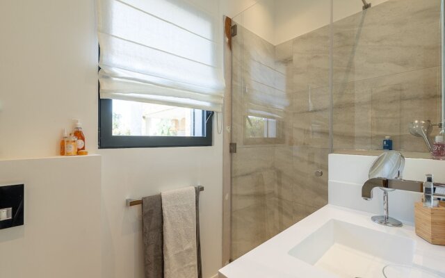 Villa Azalea by The Pearls Collection