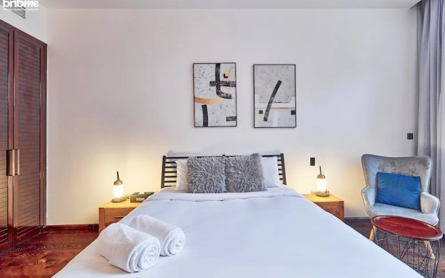 3B-Tiaraaquamarine-505 By Bnbmehomes