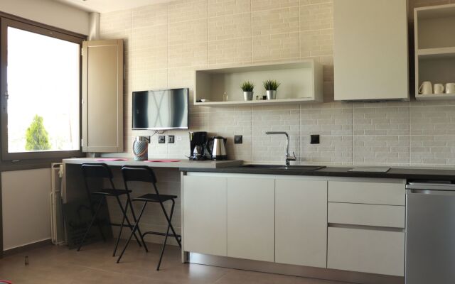 Hanioti Suites