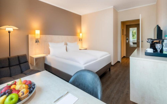 Sunday Hotel Bielefeld Superior King Room