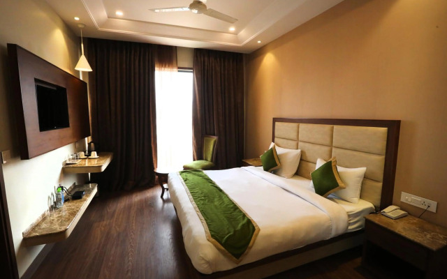 Hotel Maple Grand