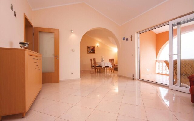 Amazing Home in Vodice With Wifi and 4 Bedrooms