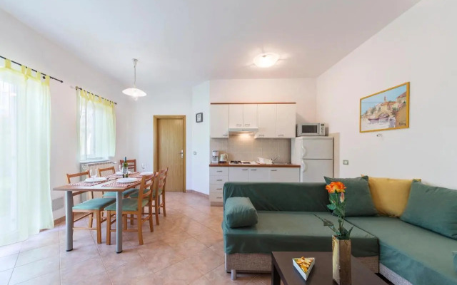 Apartments Pino