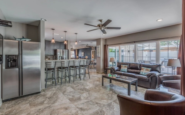 Summer Breeze 7 Bedroom Home by Redawning