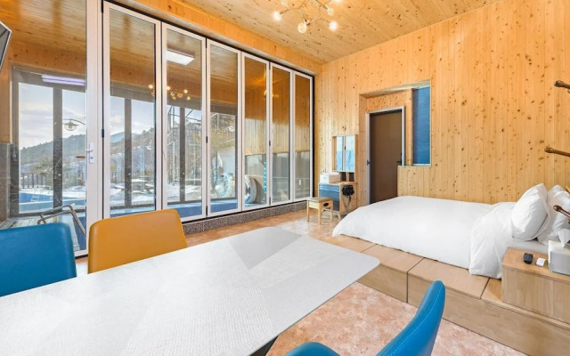 Gapyeong Rangdebyu Pulbilla